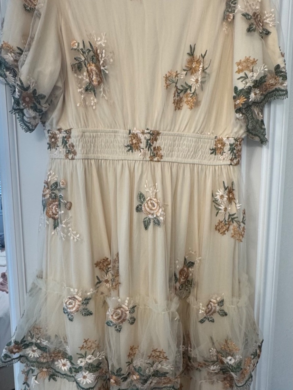 Baltic Born Cynthia Midi Dress | Cream Floral Size 1XL - Picture 6 of 7